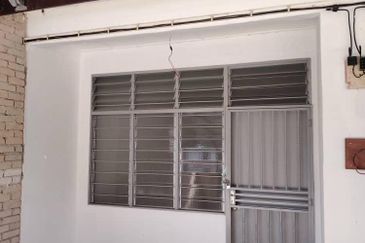 Single Storey PPRM Parit Raja at Kuala Rompin @Pahang for Sale