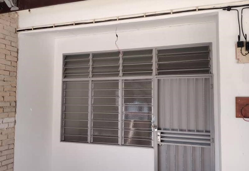 Single Storey PPRM Parit Raja at Kuala Rompin @Pahang for Sale