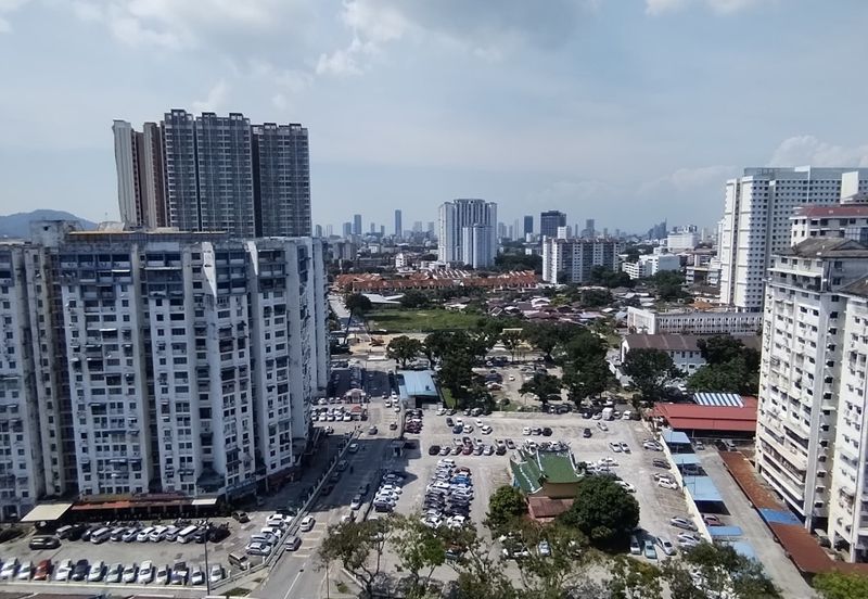 Damai Vista Apartment