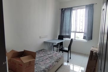 Damai Vista Apartment