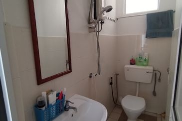 Damai Vista Apartment