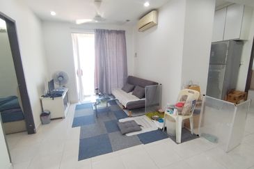 Damai Vista Apartment