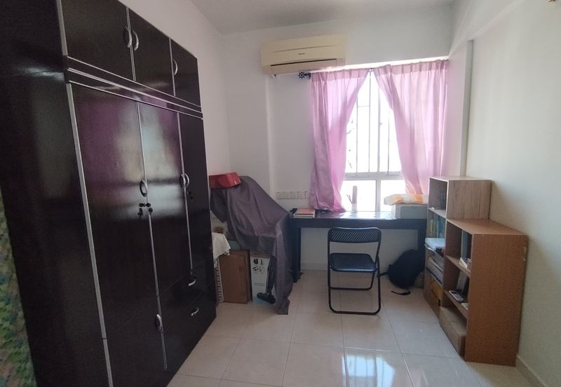 Damai Vista Apartment