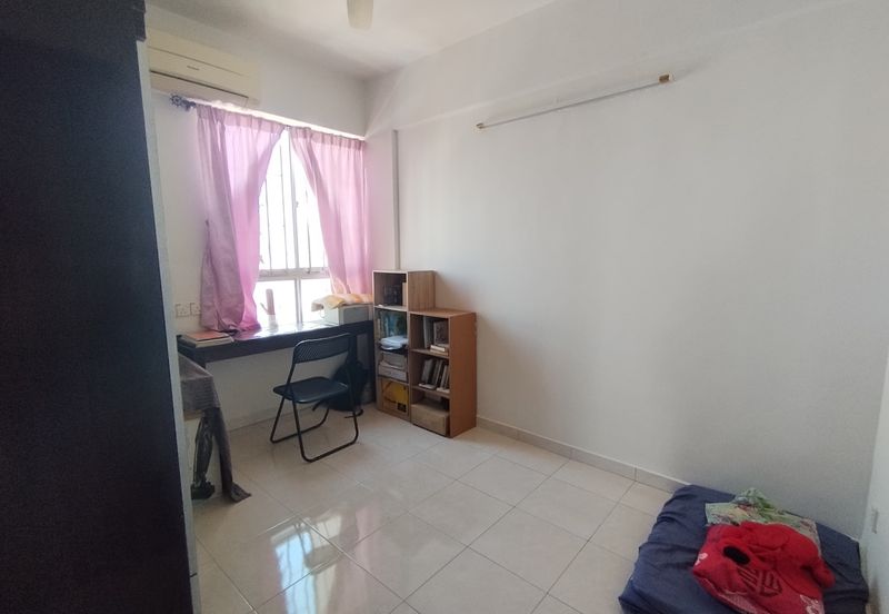 Damai Vista Apartment