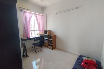 Damai Vista Apartment