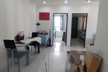 Damai Vista Apartment