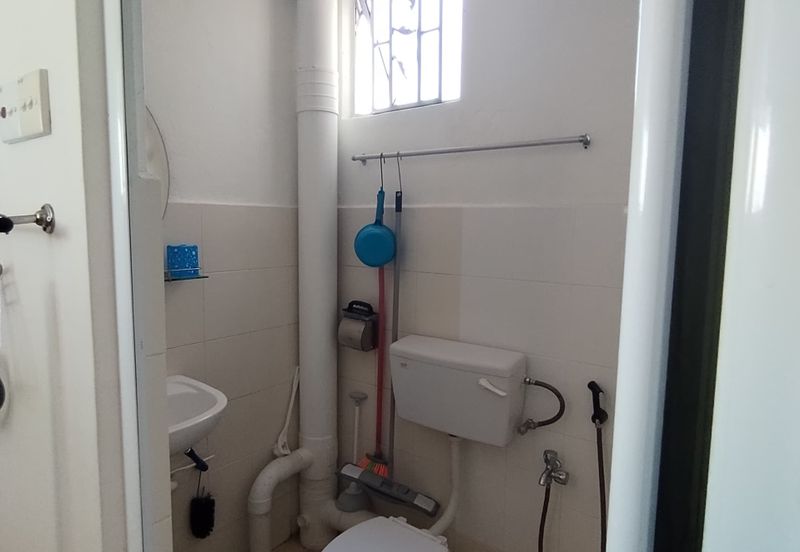 Damai Vista Apartment