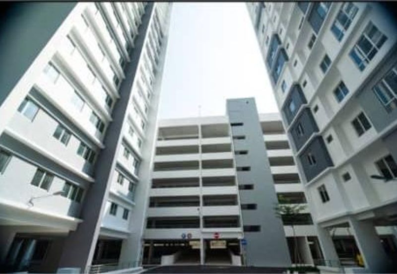 [Cheapest in market] Due Residensi  Teluk Kumbar for Rent