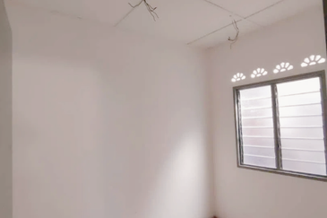 Single Storey PPRM Parit Raja at Kuala Rompin @Pahang for Sale