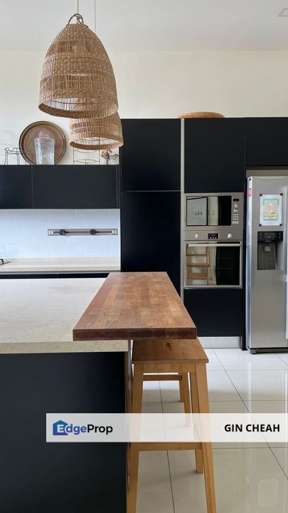 16 Quartz, 3 Storey Courtyard Villa For Sale, Located In Taman Melawati, Strata Title, Renovated With Good Condition, Selangor, Taman Melawati