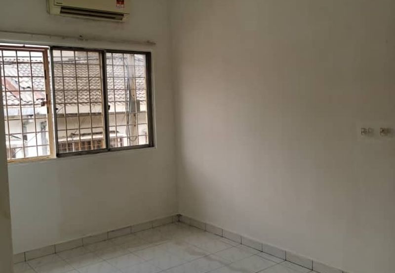 Taman Taynton (Taynton View)