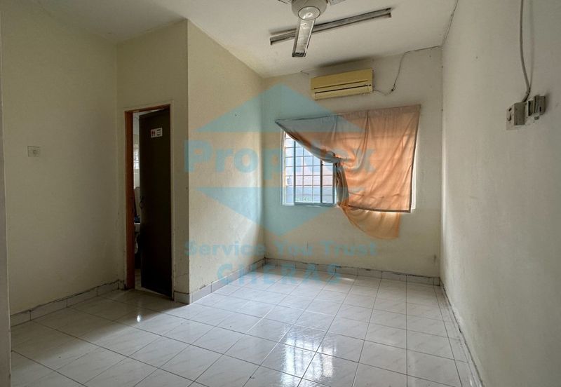 Taman Taynton (Taynton View)