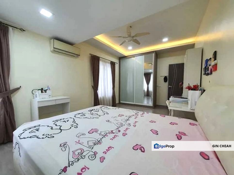 Taman Muda, 2.5 Storey End Lot Terrace House For Sale, Fully Extended and Renovated, Move In Condition, Near Pasar, Good Location, Selangor, Cheras