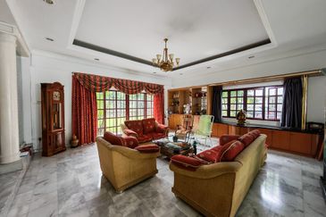 SL 8, Bandar Sungai Long