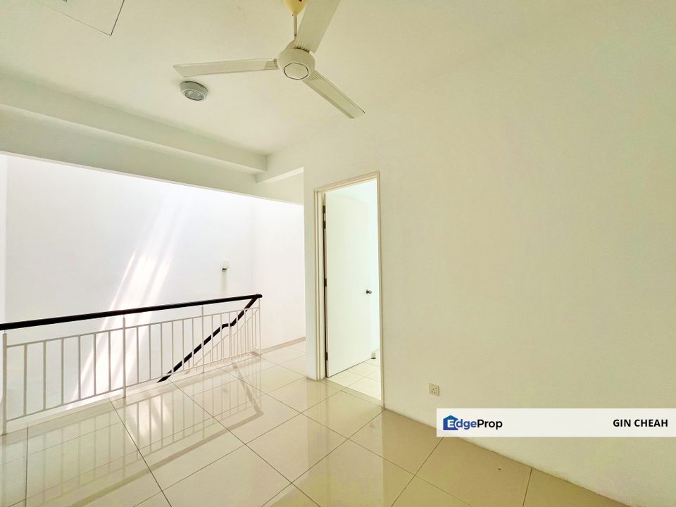 Taman Nadayu 92 in Kajang, 2 Storey Terrace House For Sale, Super Good Condition, Gated And Guarded, Selangor, Kajang