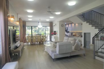 Lakefield Residences, Tropicana Heights