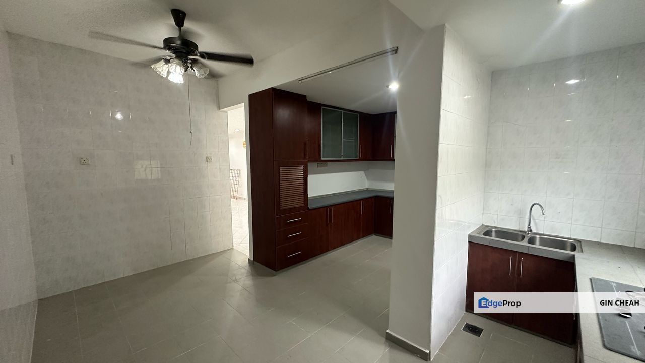 Taman Cheras Hartamas, 2 Storey Terrace For Sale, Kitchen Extended, Good Move In Condition, Gated Guarded, Selangor, Cheras