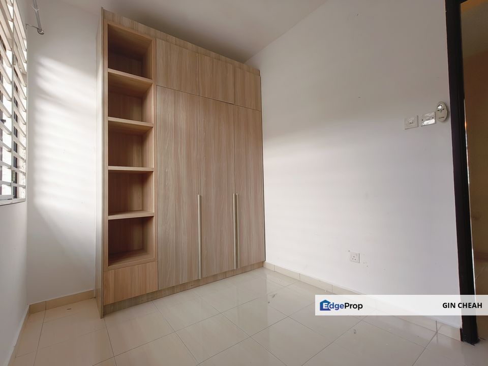 Ampang Saujana, 2 Storey End Lot For Sale, Limited Unit With Extra Land, Renovated, Gated Guarded, Selangor, Ampang