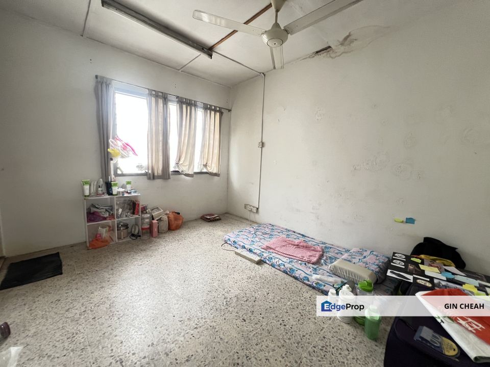 Taman Gemilang In Cheras KL, 2 Storey Terrace For Sale, Freehold, Basic Condition, Facing North, Kuala Lumpur, Cheras