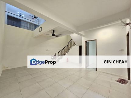 Sutera Heights, 3 Storey Superlink For Sale, Renovated With Kitchen Extend, Gated Guarded, Good and Move In Condition, Selangor, Cheras