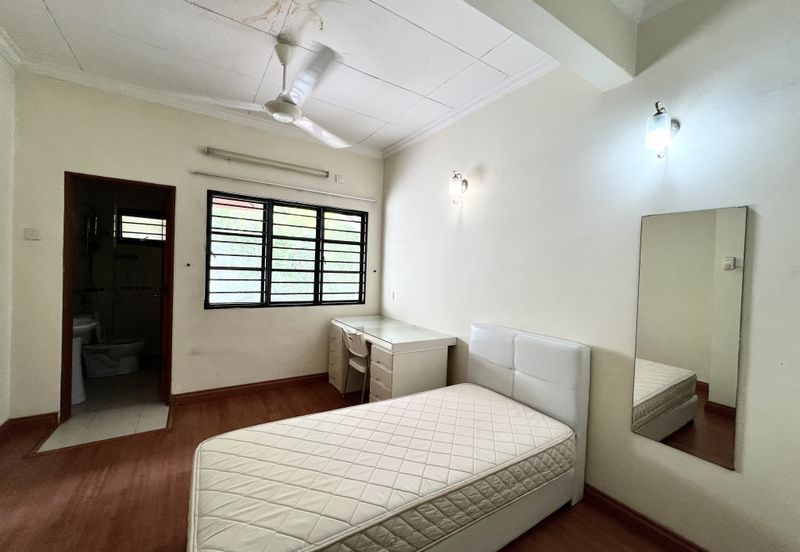 Bandar Tun Hussein Onn