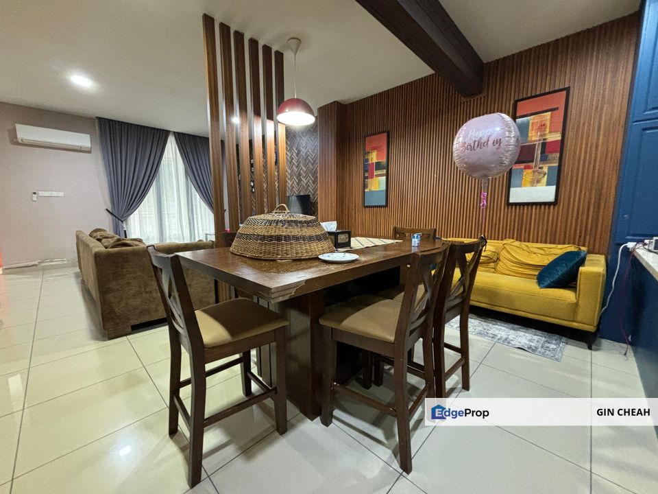 Taman Ukay Tropika in Ampang, 3 Storey Superlink House For Sale, Fully Renovated, Move in condition, good condition, Gated Guarded , Selangor, Ulu Kelang
