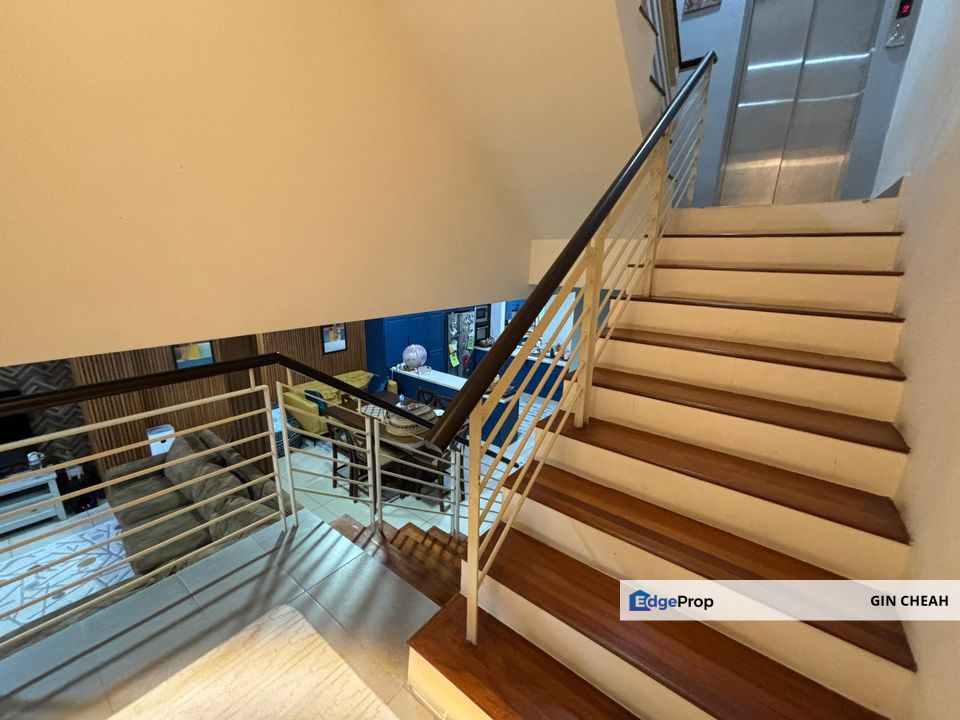 Taman Ukay Tropika in Ampang, 3 Storey Superlink House For Sale, Fully Renovated, Move in condition, good condition, Gated Guarded , Selangor, Ulu Kelang