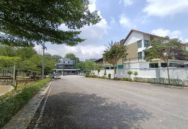 Taman Bukit Mandarina