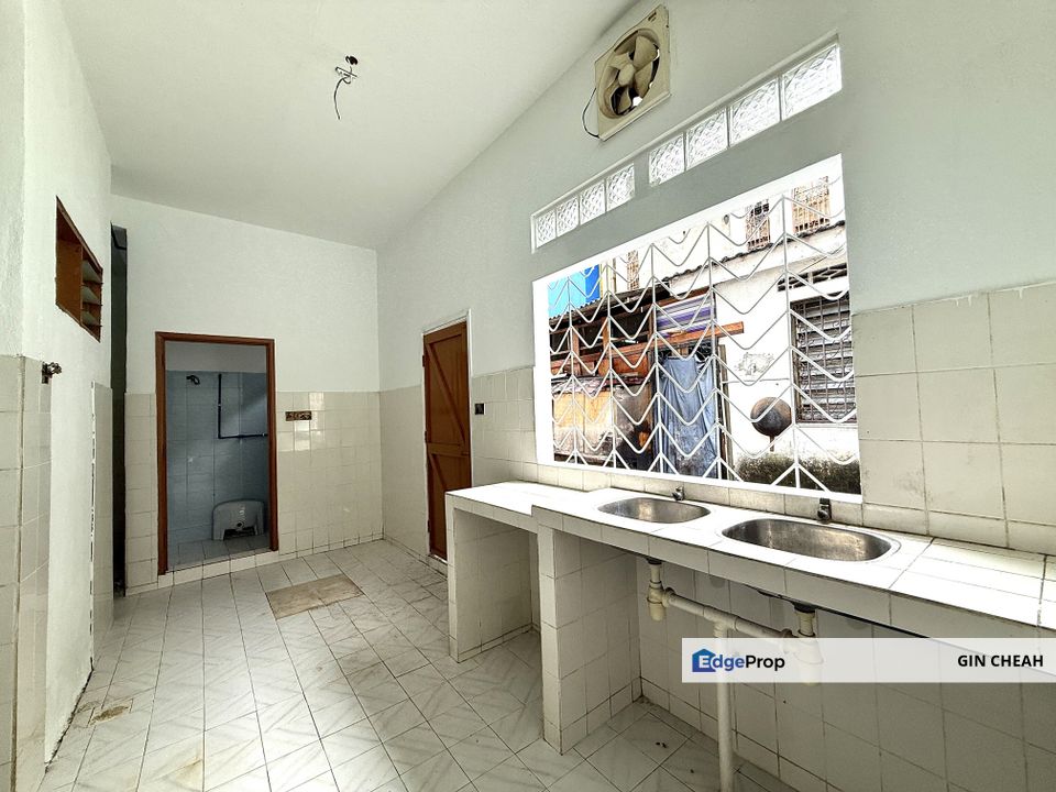 Taman Maluri, 2 Storey Terrace House For Sale, Kitchen Fully Extended, Leasehold, Good Location, Kuala Lumpur, Cheras