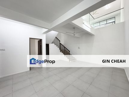 Sutera Heights In Cheras, 3 Storey Terrace For Sale, Freehold, Basic Unit, Nice Environment , Suitable for Own Renovation and Design, Selangor, Cheras