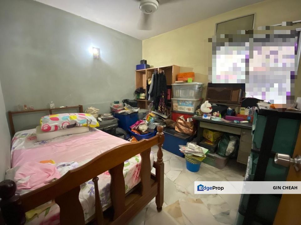 Taman Midah In Cheras KL, Ground Floor Townhouse For Sale, Limited Ground Floor and Endlot, 4 Parkings, Big Living , Kuala Lumpur, Cheras