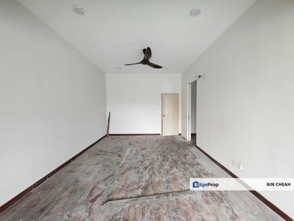 Taman Sering Ukay In Ampang, 2 Storey Superlink For Sale, Individual Title, Extended, Open Facing, Selangor, Ampang