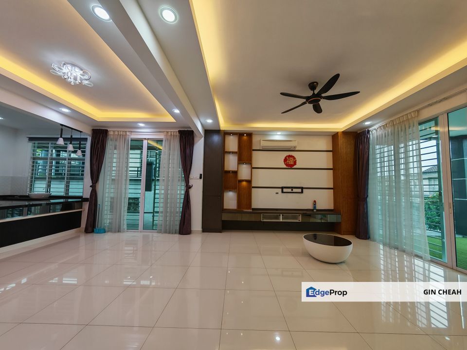 Saujana Villa In Kajang, 2.5 Storey Semid For Sale, Move In Condition, Kitchen Extended, Partly Furnish, Selangor, Kajang