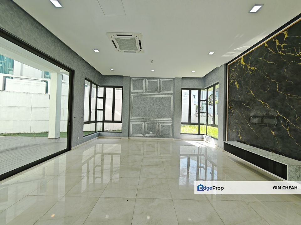 Taman Sering Ukay In Ampang, 3 Storey Bungalow For Sale, Freehold, Gated Guarded, Low Desity, Nice Environment, Private Pool, Selangor, Ampang