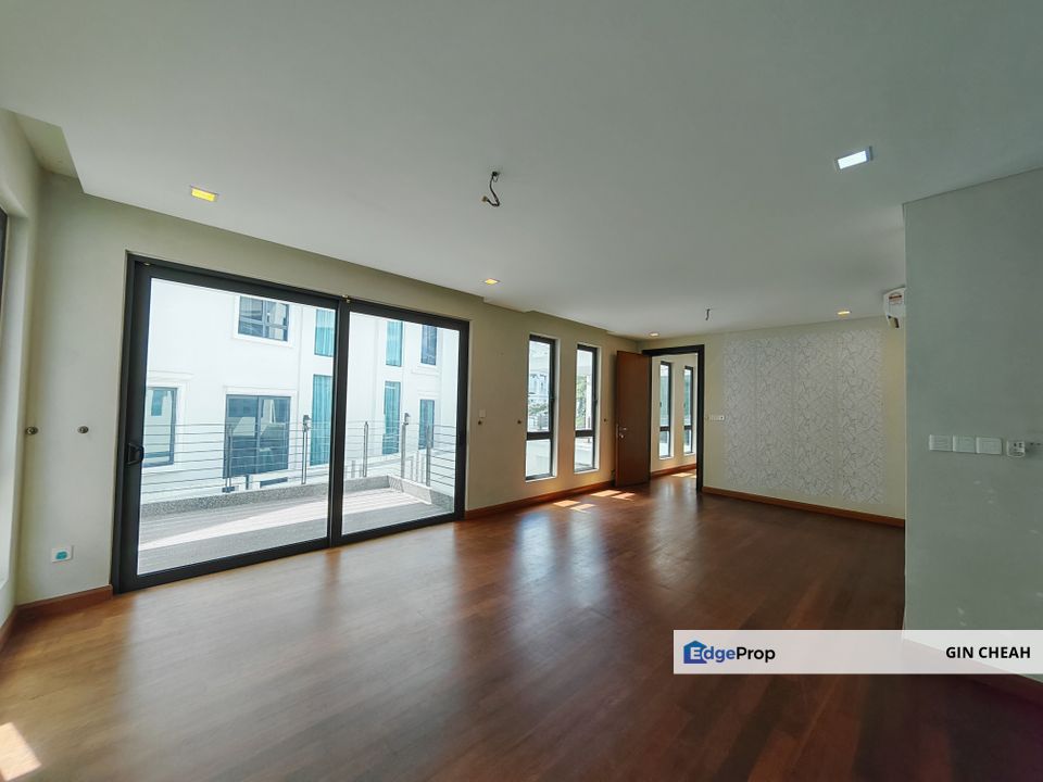 Taman Sering Ukay In Ampang, 3 Storey Bungalow For Sale, Freehold, Gated Guarded, Low Desity, Nice Environment, Private Pool, Selangor, Ampang