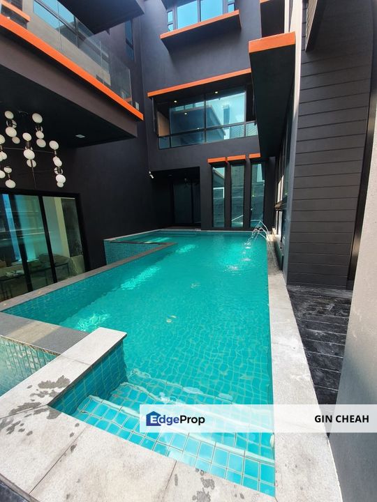 Taman Sering Ukay In Ampang, 3 Storey Bungalow For Sale, Fully Renovated, Good and Move In Conditon, Selangor, Ampang