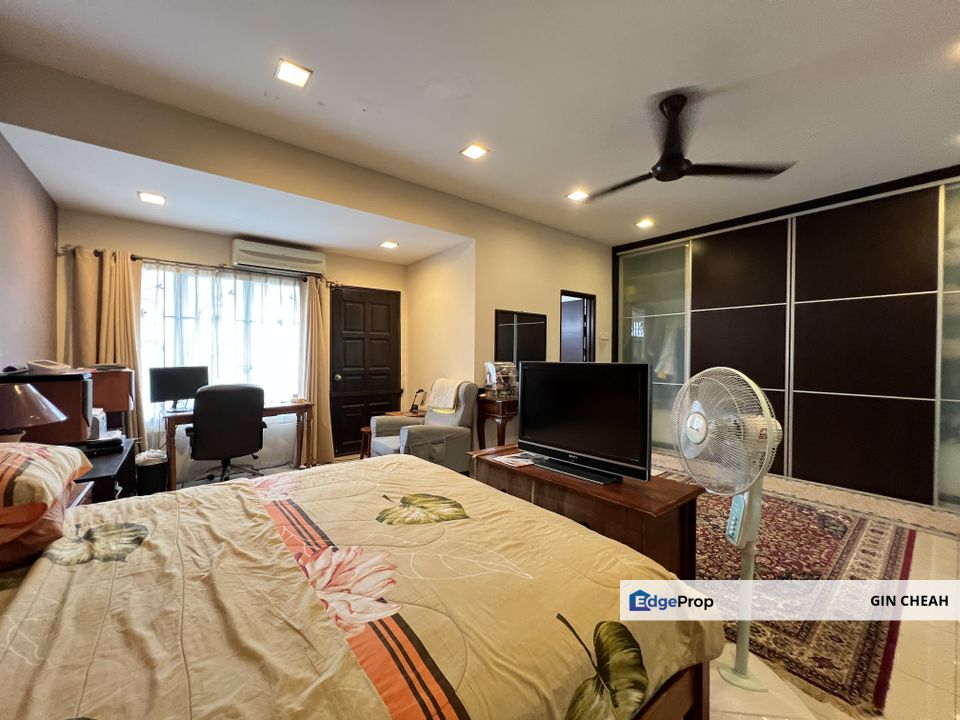 Taman Dagang Permai In Ampang, 2.5 Storey Superlink For Sale, Fully Renovated, Limited Freehold, Good Condition, Selangor, Ampang