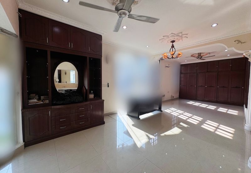 Bandar Tun Hussein Onn