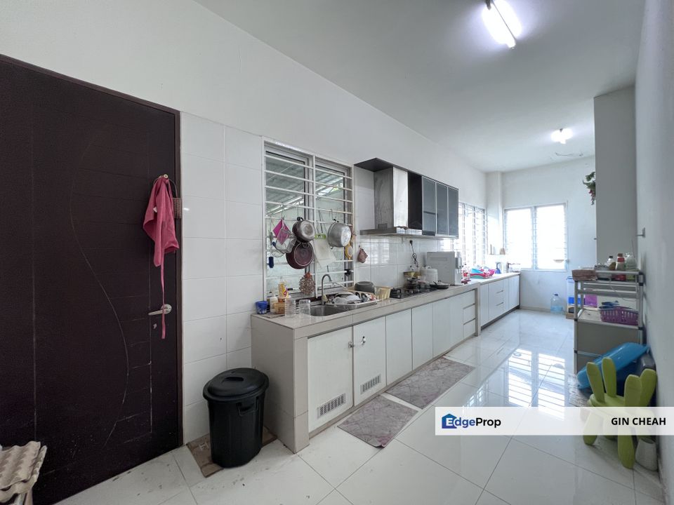 Mahkota Villa In Mahkota Cheras, 2 Storey Bungalow For Sale, Kitchen Extended, Gated Guarded, Vacant, Selangor, Cheras