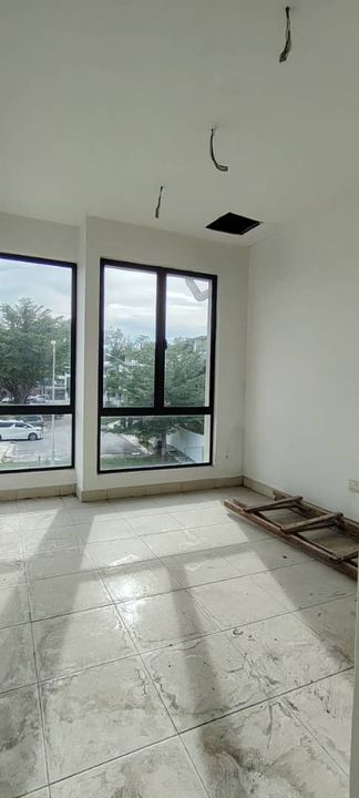 Pearl Residence In Mahkota Cheras, Townhouse For Sale, Gated Guarded, Ample Parking, Super Cheap Unit, Selangor, Cheras South