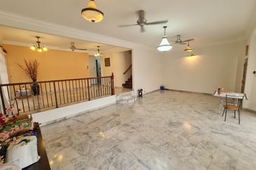 SL 4, Bandar Sungai Long