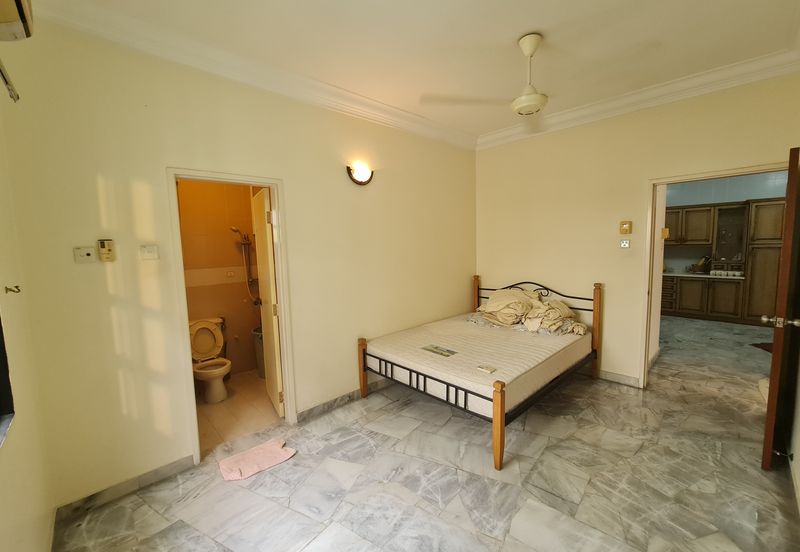 SL 4, Bandar Sungai Long