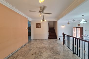 SL 4, Bandar Sungai Long