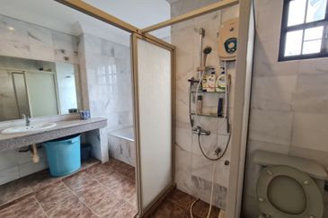 SL 4, Bandar Sungai Long