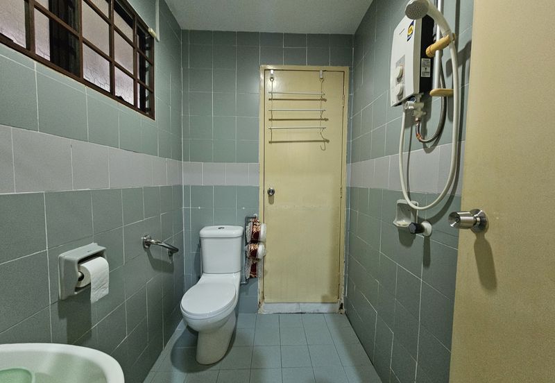 SL 4, Bandar Sungai Long