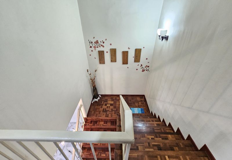 SL 4, Bandar Sungai Long