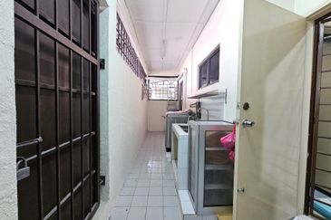 SL 4, Bandar Sungai Long