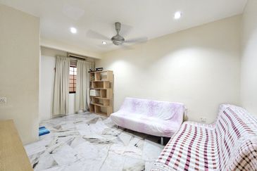 SL 4, Bandar Sungai Long