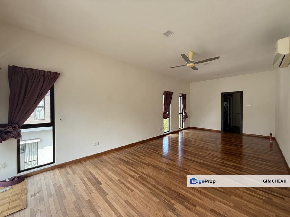 Jade Hills In Kajang, 3 Storey Semid For Sale, Good and Move In Condition, Nice Environment, Selangor, Kajang