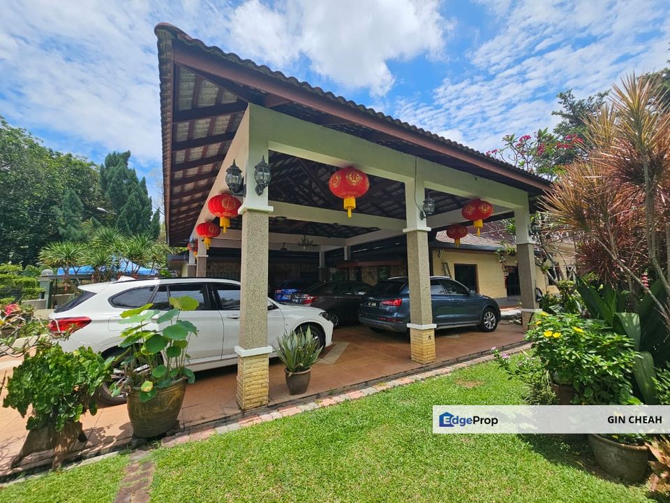 Country Heights In Kajang, Single Storey Bungalow For Sale, Big Land 20ksf, With Big Pool, Selangor, Country Heights